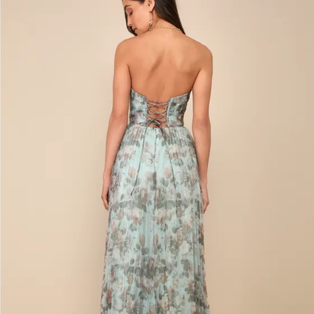 Lulu's Strapless Floral Dress in Blue and Gray - Picture 2 of 5